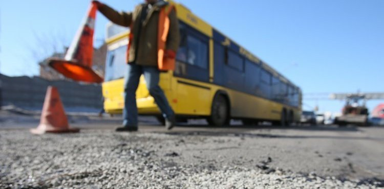 Власти Киева дополнительно выделили на ремонт столичных дорог более 1 миллиарда
