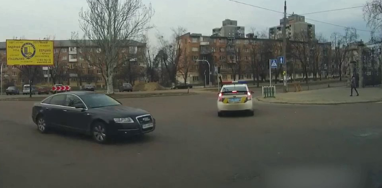 В Киеве из-за ДТП ограничено движение: где именно