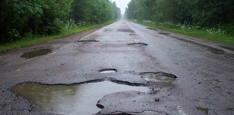 В Верховной Раде скандал по поводу качества дорог в Киевской области